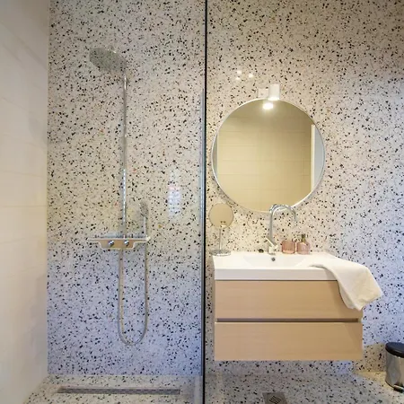 Mali Raj Apartment *