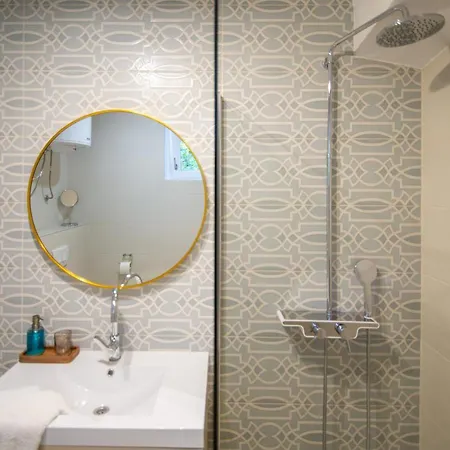 Mali Raj Apartment *