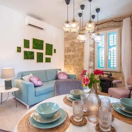 Mali Raj Apartamento